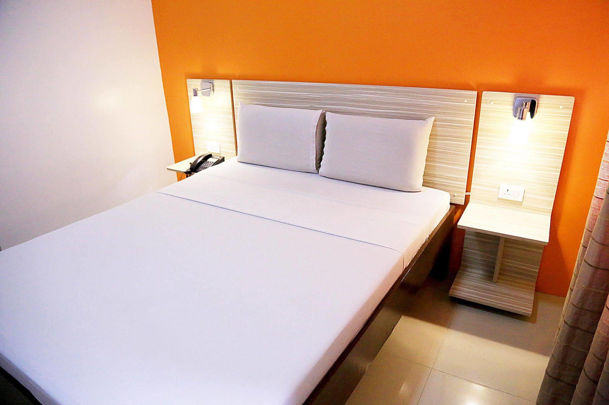 Travelbee Business Inn Cebu Dış mekan fotoğraf