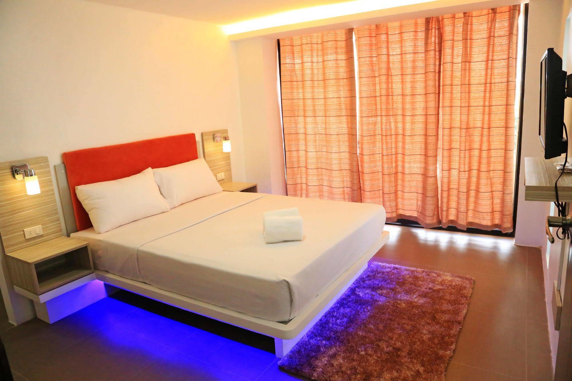 Travelbee Business Inn Cebu Dış mekan fotoğraf